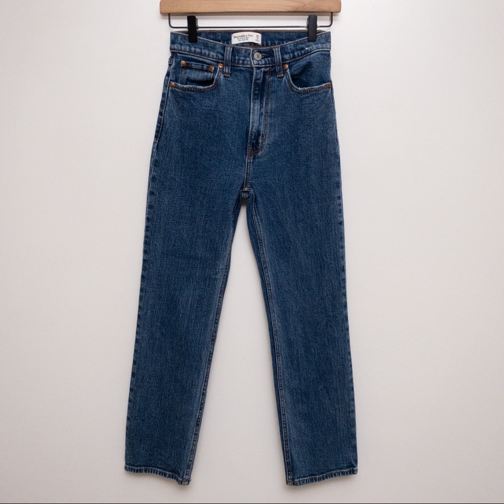 ABERCROMBIE & FITCH Ultra High Rise Ankle Straight Jeans Medium Wash Size 0 / 25 - Picture 3 of 9